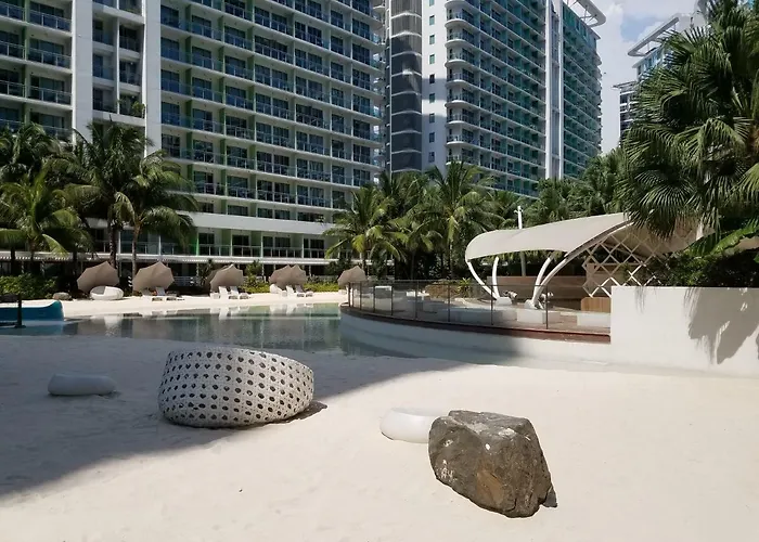 Azure Urban Condotel Appart hôtel *